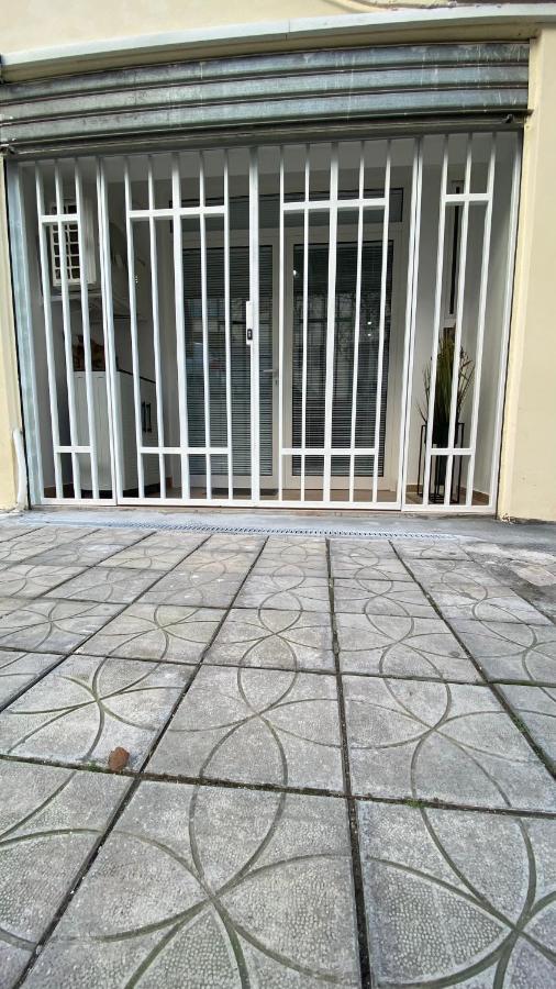 Kosta'S Home Tirana Exterior photo